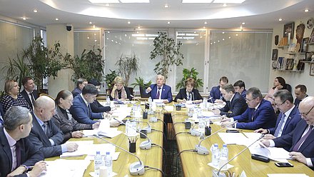 Заседание Комитета Государственной Думы по региональной политике и проблемам Севера и Дальнего Востока