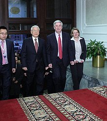 Встреча Первого заместителя Председателя Государственной Думы Ивана Мельникова с Генеральным секретарём ЦК Компартии Въетнам Нгуен Фу Чонгом.