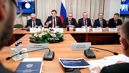 Совместное заседание Комитета по контролю и Комитета по строительству и жилищно-коммунальному хозяйству с участием Министра строительства и ЖКХ РФ Ирека Файзуллина