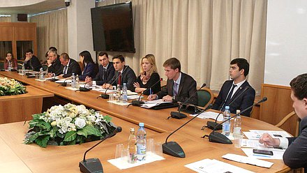 "Круглый стол" Комитета Государственной Думы по физической культуре, спорту и делам молодёжи на тему "Итоги Ялтинской конференции и её влияние на современное мироустройство."