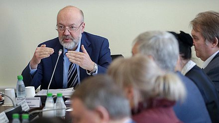 Председатель Комитета по государственному строительству и законодательству Павел Крашенинников