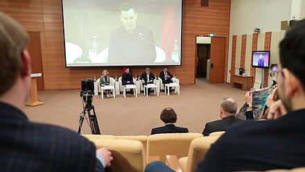 Круглый стол Комитета по малому и среднему предпринимательству на тему «Распространение обязательной маркировки товаров на новые отрасли производства»