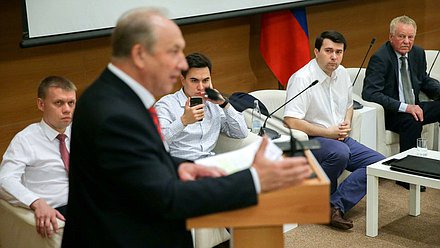 Круглый стол на тему «О состоянии экологической безопасности населения Российской Федерации в современных условиях, в том числе в Москве и Московской области»