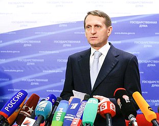   Подход Председателя Государственной Думы Сергея Нарышкина к прессе 24.10.2014