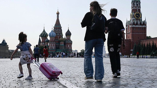 Красная площадь семья