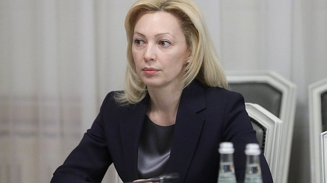 Қызға жыныстық зорлық көрсету