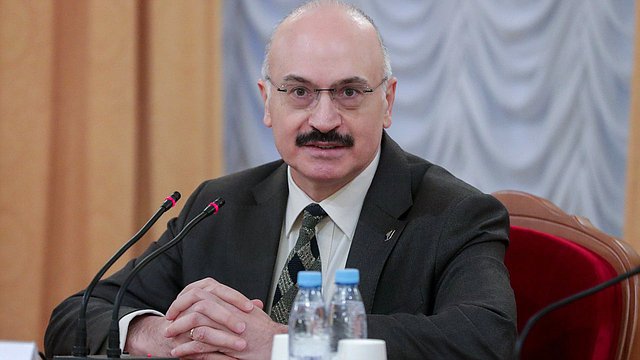 В Комитете по науке и высшему образованию отметили успехи молодых ученых