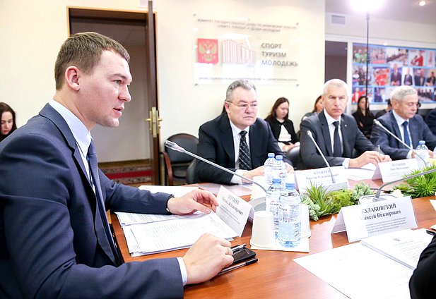 Председатель Комитета по физической культуре, спорту, туризму и делам молодежи Михаил Дегтярев