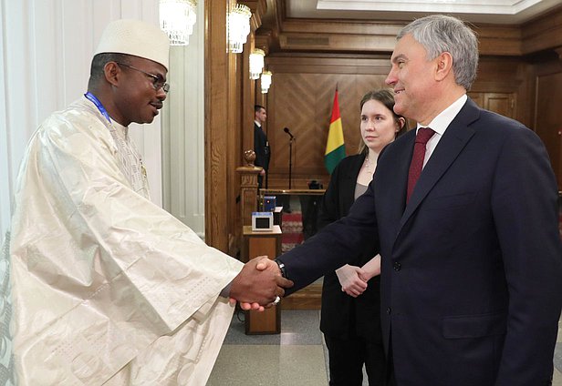 Chairman of the State Duma Vyacheslav Volodin and President of the National Council of the Transition of the Republic of Guinea Dansa Kourouma