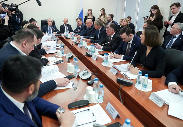 Заседание Комитета по энергетике. Обсуждение нового состава Правительства РФ
