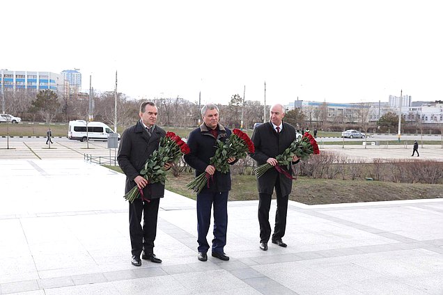 Председатель ГД и губернатор Кубани почтили память Цезаря Куникова
