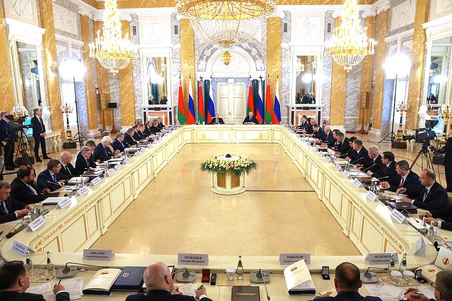 Заседание Высшего госсовета Союзного государства России и Белоруссии в Санкт-Петербурге