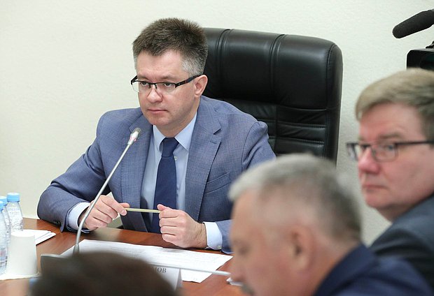 Заместитель Председателя Комитета по энергетике Дмитрий Исламов