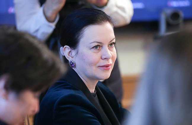 Член Комитета по промышленности и торговле Мария Василькова
