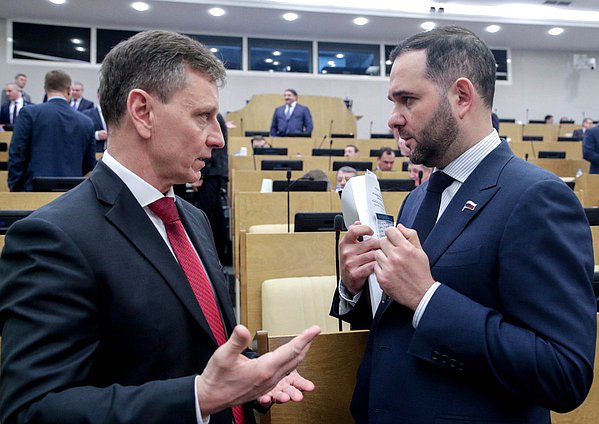 Первые заместители Председателя Комитета по науке и высшему образованию Владимир Сипягин и Александр Мажуга