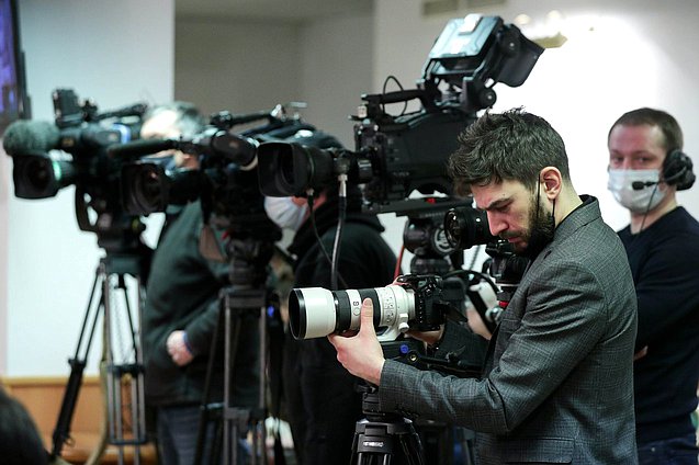 журналисты камера