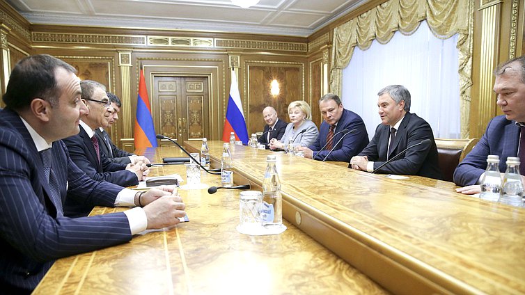 Председатель Государственной Думы Вячеслав Володин и Председатель Национального собрания Армении Ара Баблоян