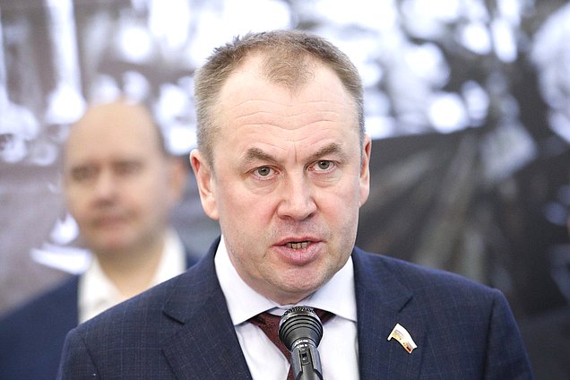 Заместитель Председателя Комитета по экономической политике Станислав Наумов