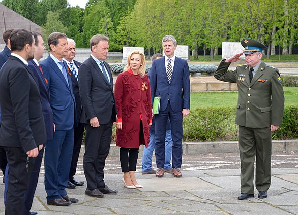 Delegation of the State Duma visited Treptower Park in Berlin