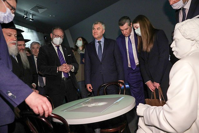Председатель Государственной Думы Вячеслав Володин и Председатель ПАСЕ Хендрик Дамс посетили Еврейский музей и центр толерантности