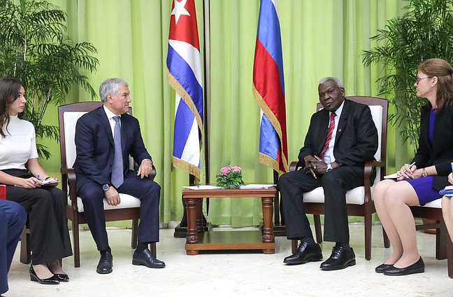 La reunión del Jefe de la Duma Estatal, Vyacheslav Volodin, con el Jefe de la Asamblea Nacional del Poder Popular y del Consejo de Estado de la República de Cuba, Esteban Lazo Hernández