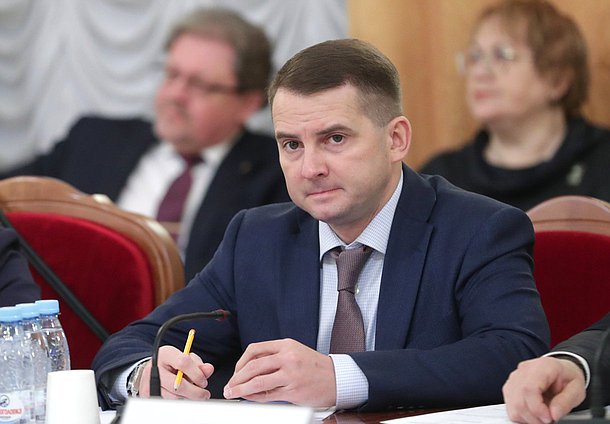 Председатель Комитета по труду, социальной политике и делам ветеранов Ярослав Нилов