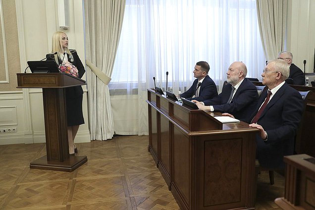 Награждение депутата Парламента Республики Молдова Марины Таубер орденом Дружбы