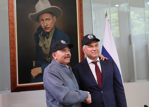 El Primer Jefe Adjunto de la Duma Estatal Ivan Melnikov, y el Representante Especial del Presidente de la República de Nicaragua para el Desarrollo de las Relaciones con Rusia Laureano Facundo Ortega Murillo