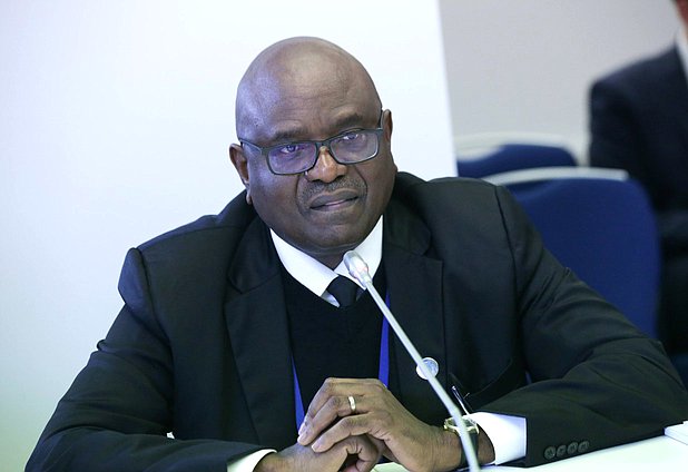 Спикер Националной Ассамблеи Республики Замбия Патрик Матибини