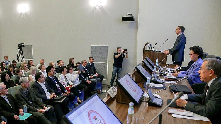  Пленарное заседание XI Международной Школы-практикума молодых ученых-юристов на тему «Эффективное правоприменение: доктрина и практика». 