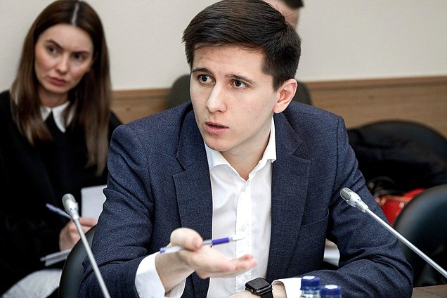 Первый заместитель Председателя Комитета по просвещению Максим Гулин