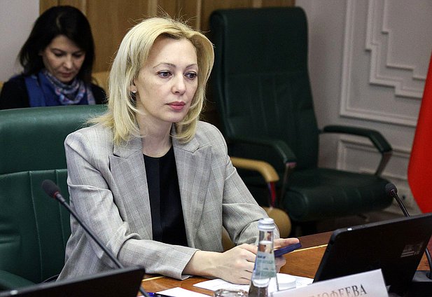Jefa del Comité para el Desarrollo de la Sociedad Civil, Asuntos de Asociaciones Públicas y Organizaciones Religiosas Olga Timofeyeva