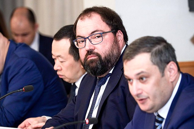Министр цифрового развития, связи и массовых коммуникаций РФ Максут Шадаев