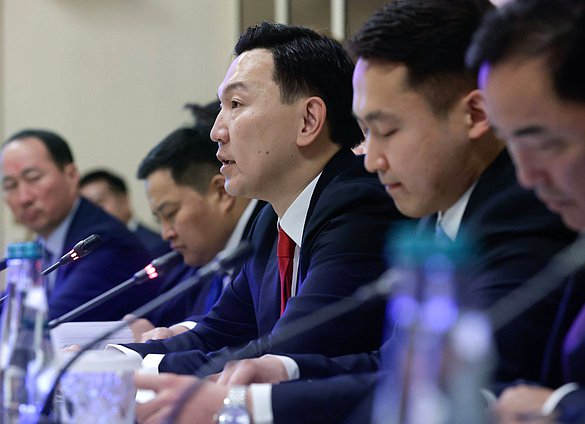 Председатель Великого Государственного Хурала Монголии Ням-Осорын Учрал