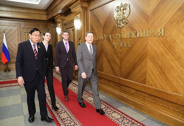 First Deputy Chairman of the State Duma Alexander Zhukov and President of the Senate of the National Assembly of the Kingdom of Thailand Pornpetch Wichitcholchai