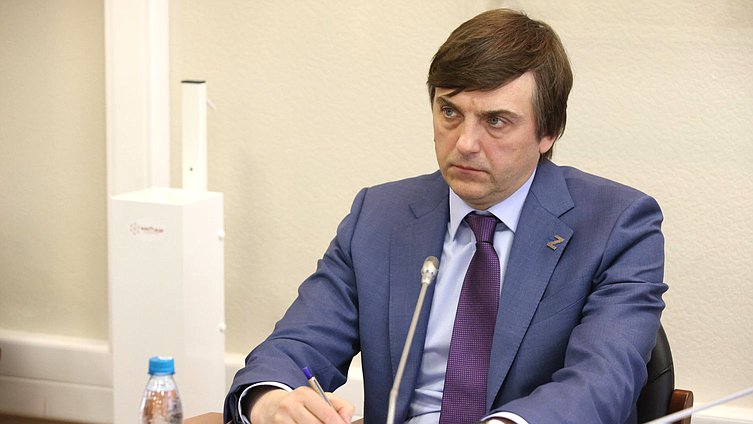 Кандидат на должность Министра просвещения РФ Сергей Кравцов