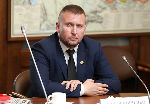 Председатель Народного Совета ЛНР Денис Мирошниченко