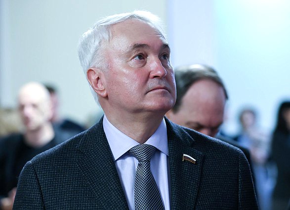 Председатель Комитета по обороне Андрей Картаполов