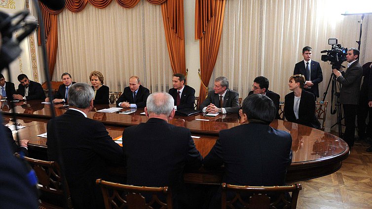 Встреча Президента России Владимира Путина с членами Совета Парламентской Ассамблеи Организации Договора о коллективной безопасности 