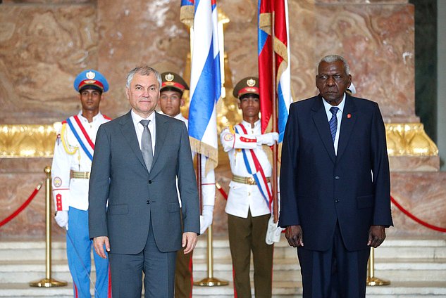 El Jefe de la Duma Estatal, Vyacheslav Volodin, y el Presidente de la Asamblea Nacional del Poder Popular y del Consejo de Estado de la República de Cuba, Esteban Lazo Hernández