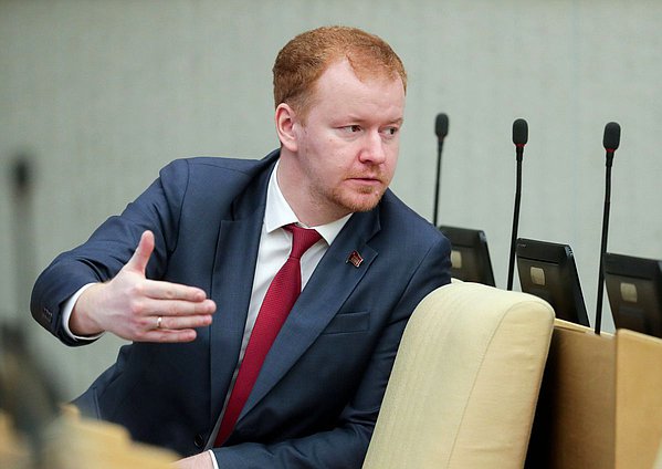 Член Комитета по бюджету и налогам Денис Парфенов