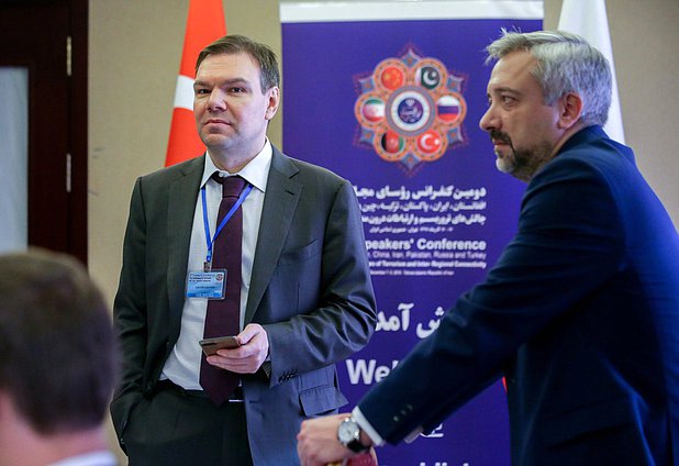 Chairman of the Committee on Informational Policy, Technologies and Communications Leonid Levin and member of the Committee on International Affairs Yevgenii Primakov