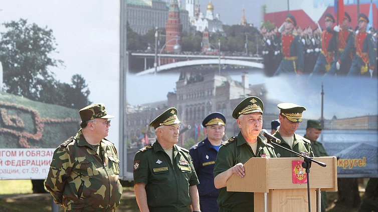   Депутаты и сотрудники Государственной Думы приняли участие в учебных сборах офицеров запаса