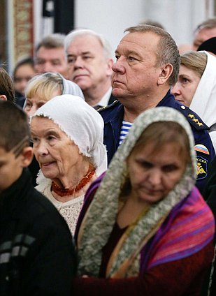 Патриарх Московский и всея Руси Кирилл вручил орден Преподобного Сергия Радонежского второй степени Председателю Государственной Думы Федерального Собрания Российской Федерации Сергею Нарышкину.