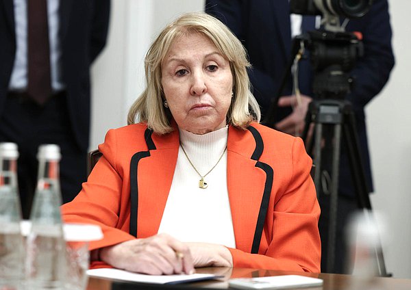 Первый заместитель Председателя Государственной Думы Иван Мельников принял делегацию Парламента стран Латинской Америки и Карибского бассейна (ПАРЛАТИНО) во главе с Председателем Роландо Мигелем Гонсалесом Патрисио