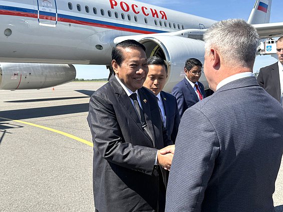 Председатель Собрания народных представителей Союзного парламента Республики Союз Мьянма Кхин Йи