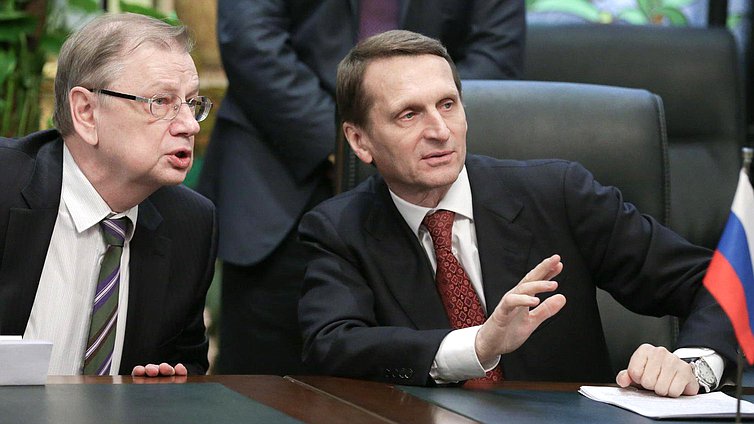Официальный визит Председателя Государственной Думы 
Федерального Собрания Российской Федерации С.Е.Нарышкина 
в Арабскую Республику Египет. 
 Встреча с Председателем Палаты депутатов Арабской Республики Египет Али Абдельалем.

