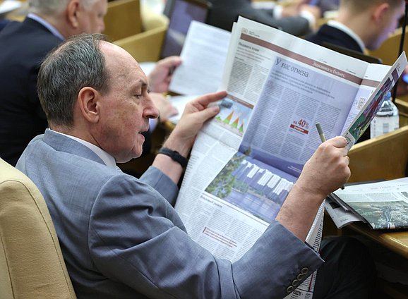 Первый заместитель Председателя Комитета по международным делам Вячеслав Никонов