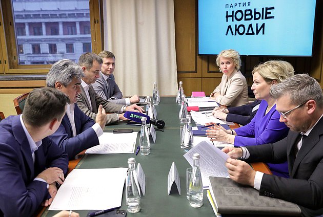 Встреча Министра культуры РФ Ольги Любимовой с представителями фракции «Новые люди»
