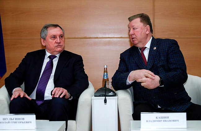 Министр энергетики РФ Николай Шульгинов и Председатель Комитета по аграрным вопросам Владимир Кашин